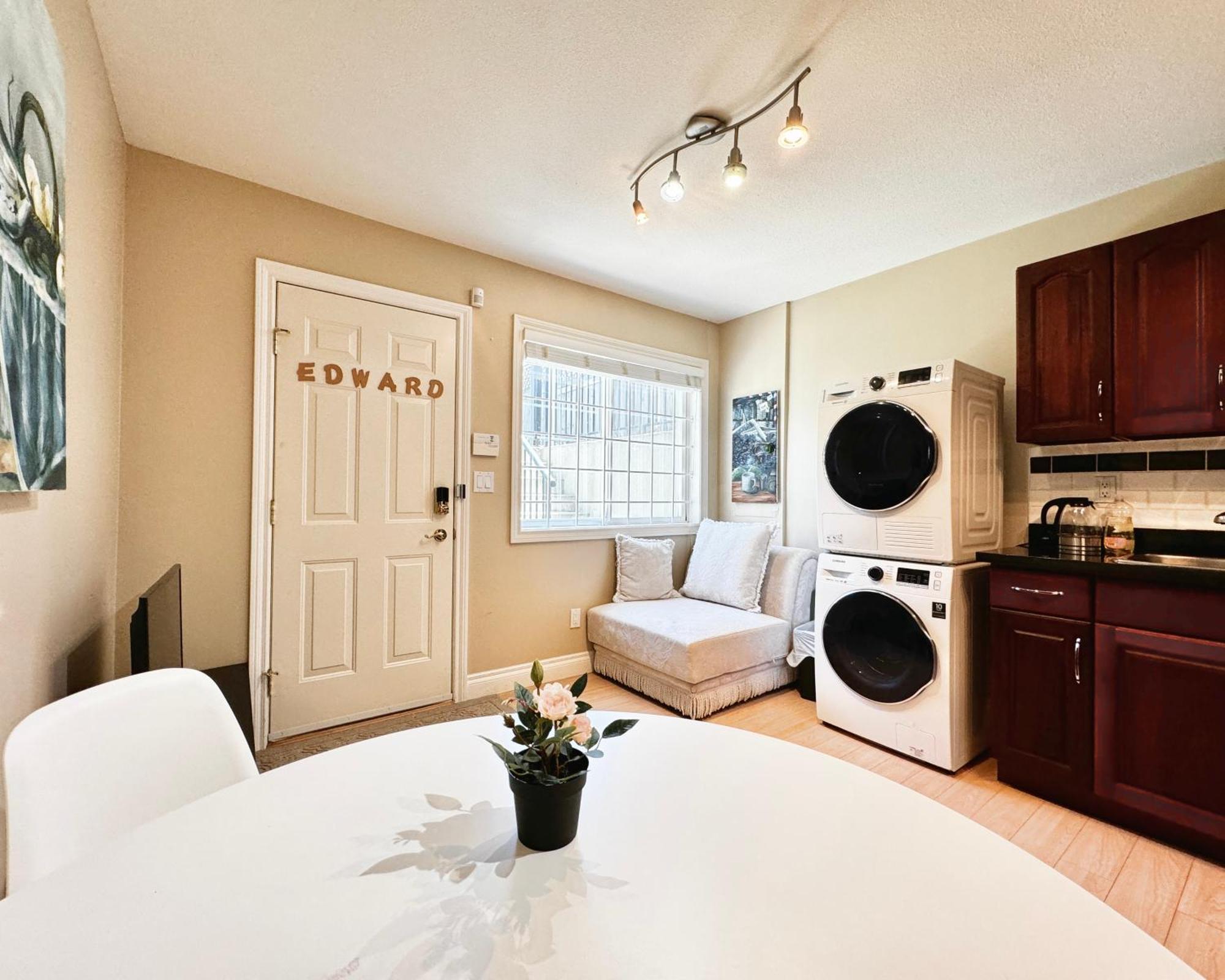 Cozy 1Bedroom Suite Near Downtown 밴쿠버 외부 사진